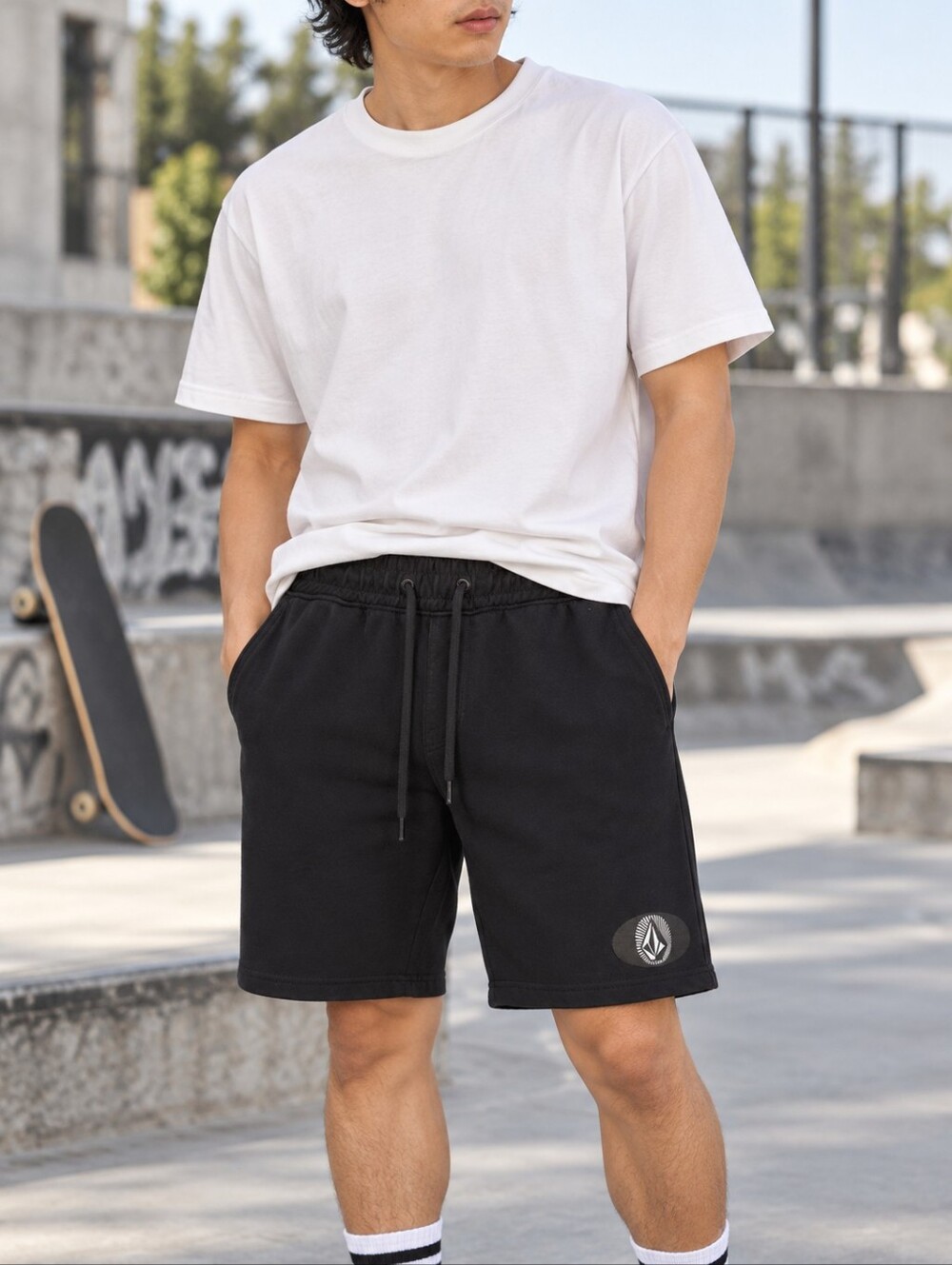 Volcom Mens Shorts M Black Cotton Blend Drawstring Logo Skater Streetwear Casual